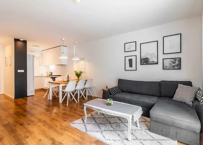 Apartman In Centre For 6 *